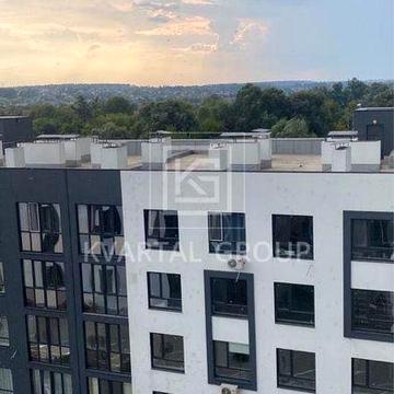 СВІТЛА квартира-студія! Поруч ПАРК та вся необхідна ІНФРАСТРУКТУРА!