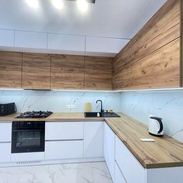 2-кімнатна в самому центрі Височана