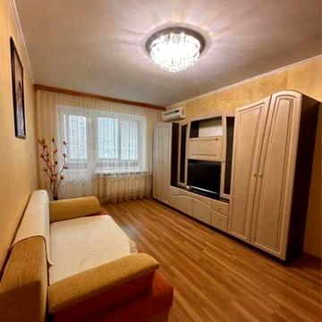 Оренда 1-кім.квартира вул. Пʼятницька, 94 СВІТЛО!