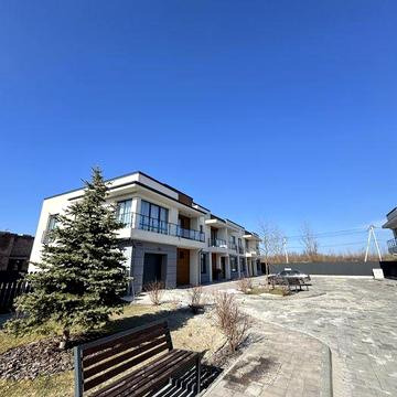 Кутовий Таунхаус в закритому котеджному містечку с.Вовчинець