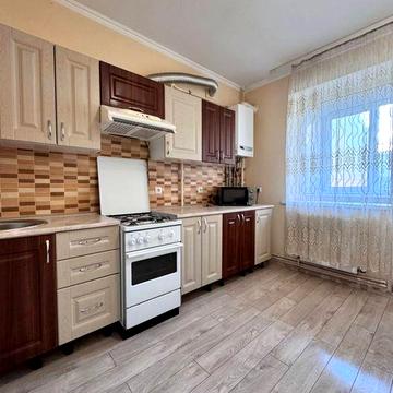 Оренда 1к квартири вул Побутова біля ТЦ Велмарт