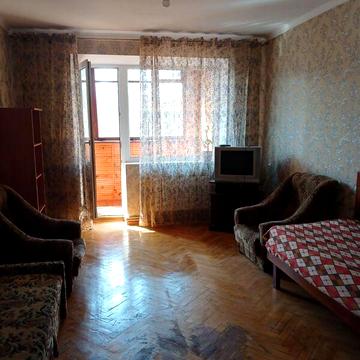 Довгострокова оренда 3к Квартира Погребняка вулиця