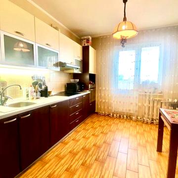 Продам 1-к кв.,Мілославська,4