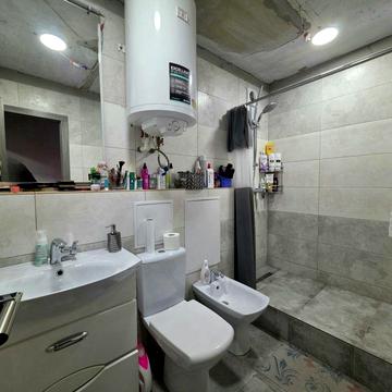 3 комнатная ул. Дмитрия Донского, 27 в Саксаганском районе