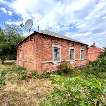 Будинок у центральній частині міста