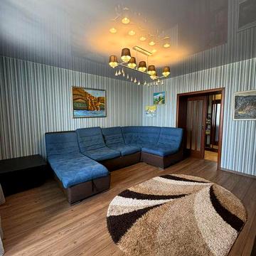 Простора 3к квартира в центрі Бучі