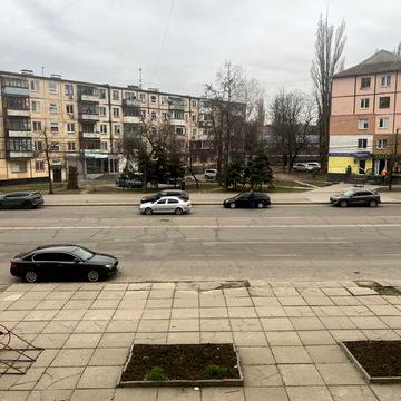 Квартна на остановке (Новинка)