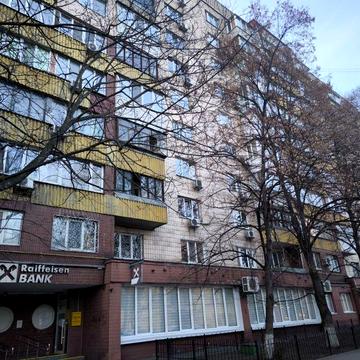 Продам 2 двокімнатну бульвар Лесі Українки