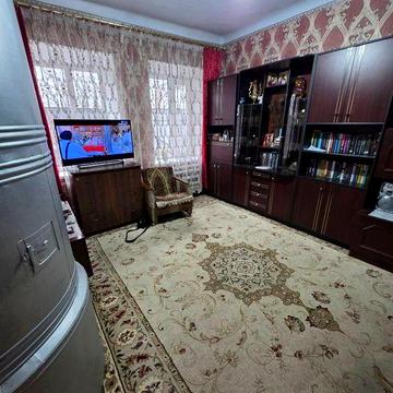 Продажа части дома. 3 комнаты, удобства.