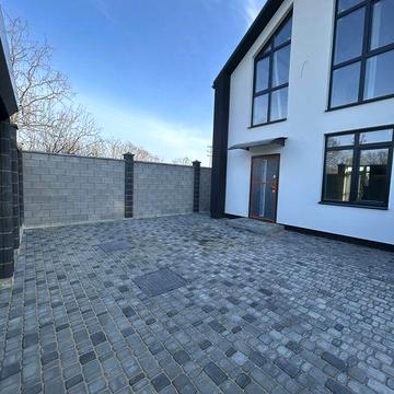 Готовий будинок (таунхаус) 100 м², 10 хв до моря. Газ.  Свій двір