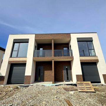 Продається Сучасний дуплекс з власною великою  ділянкою с. Крихівці