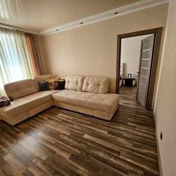 Валерія Лобановського вул., 19