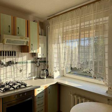 Продам трикімнатну квартиру кн.Романа (Чайка) від власника