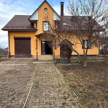 Продається добротний будинок біля лісу в селі Драчинці