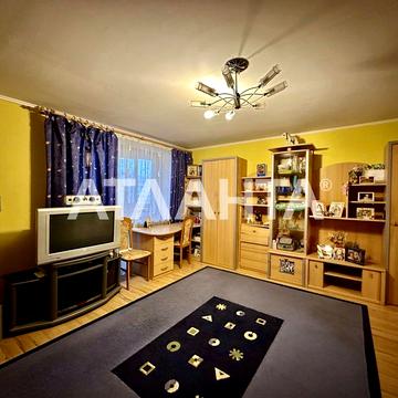 Двухкомнатная квартира на пятой станции Большого Фонтана.