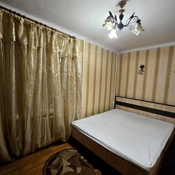 Довженка вул., 60