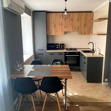 Пастера вул., 4