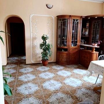 Дом в Великодолинском