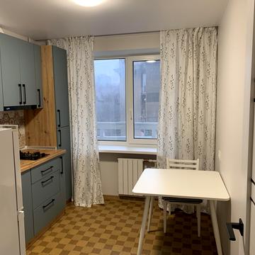 Микільсько-Ботанічна вул., 31