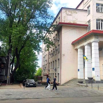 Сдам 3-х к кв  Вернацкого парк Шевченко центр .