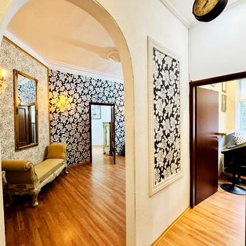 Покровська вул., 9