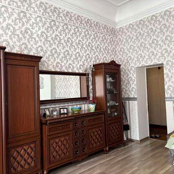 В продаже 6-ти комнатная квартира в центре.