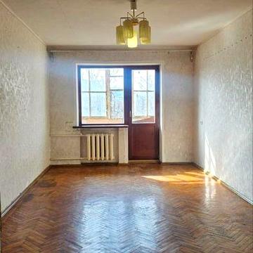 Продам простору 2-кімнатну квартиру, Голосіївський р-н, метро - 5 хв