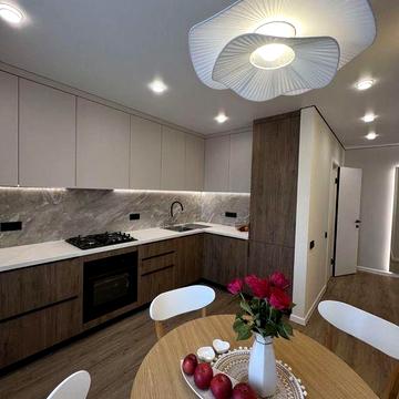 Продаж двокімнатної квартири, з сучасним дизайнерським ремонтом. ЖК Гандроял