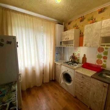 Продам 1 комн кв 2/4. Хтз Косарева свежий косметический ремонт