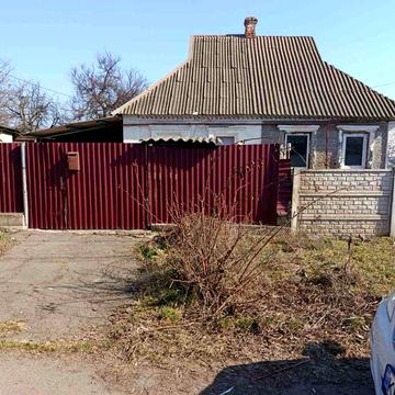 Будинок з ділянкою 6 соток по вул. Свердлова