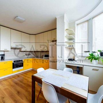 Продам 3к квартиру автономна 90м2  на Оболоні ГЕНЕРАТОР метро Мінська ЖК Міністерський