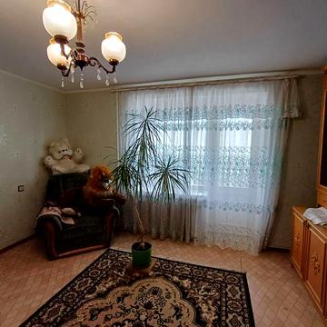 Продаю 4-кім квартиру на 4-му поверсі