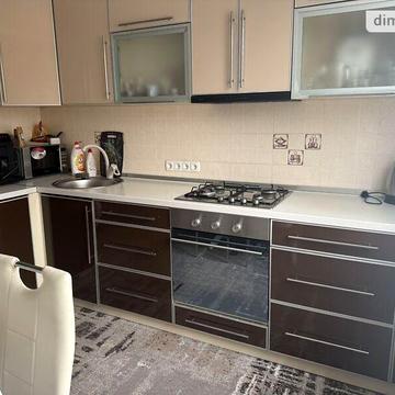 Продаж 3к Квартира Горішного вулиця