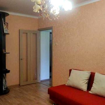 У продажу простора, тепла квартира з ремонтом на Сортировке (городок).