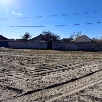 Будинок з ВЕЛИКОЮ земельною ділянкою в с.Лебедівка