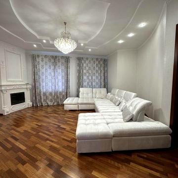 Аренда чудовоi, 3х кімнатноі квартири, тихий центр, з автономним опале