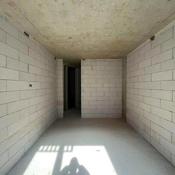 Здана 1к квартира поруч з ТЦ Велес