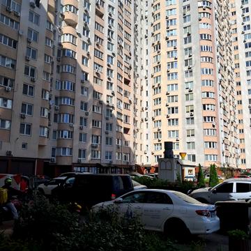 Валерія Лобановського просп., 150-Б