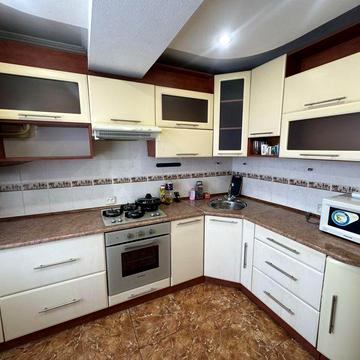 Оренда 3к на вул Прибужська.Індивідуальне опалення.Укомплектована.