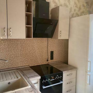 Позняки, Ахматовоі/ Григоренка 2к охайна квартира, генератор на все!