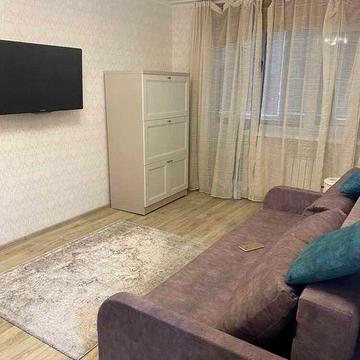 Здається 1-кімнатна квартира після капремонту, 1 поверх з балконом