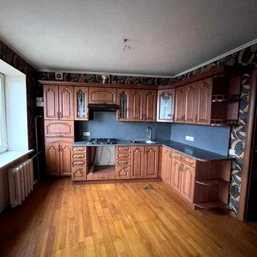 3к квартира цегляний будинок 73 м2 роздільні кімнати 2 балкони