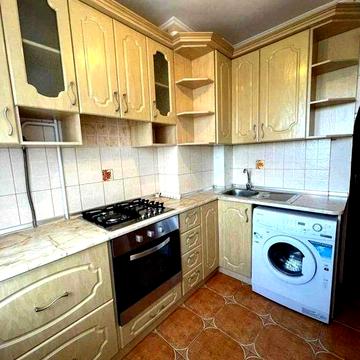 Продам 2х комн квартиру пр Байрона 4/5 с ремонтом