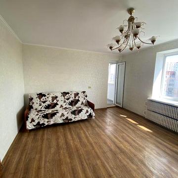 Продам гарну 2х кім. 9/9 цегл. вул. Богуна