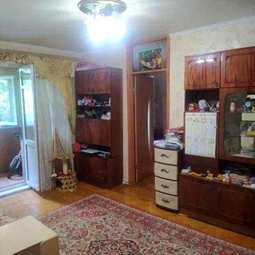 Продам 2 комн.кв. на  ХТЗ, район рынка