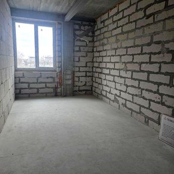 Продам квартиру в центре на Набережной