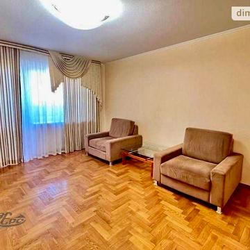 Продаж 4к Квартира Перемоги проспект