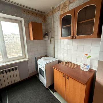 Продаж 2 кімнатної квартири на м-ві Леваневського