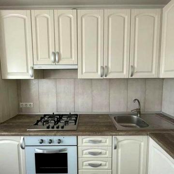 Пропонуємо вам  2х кімнатну квартиру студію на Південному Заході!