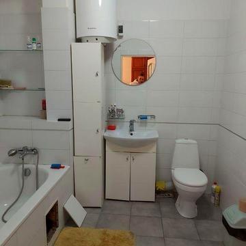 Сдаётся светлая 2-комнатная квартира в хорошем районе